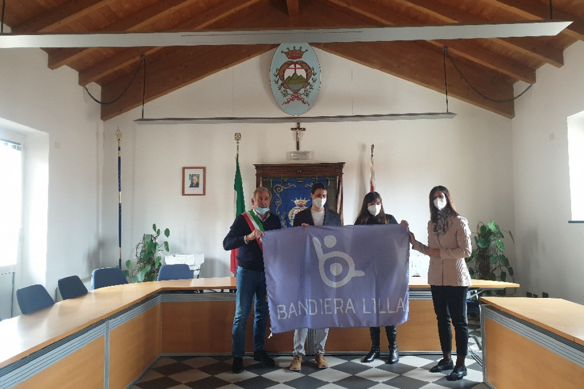 Sebastiano Gravina alfiere della Bandiera Lilla per il Comune di Pietra Ligure